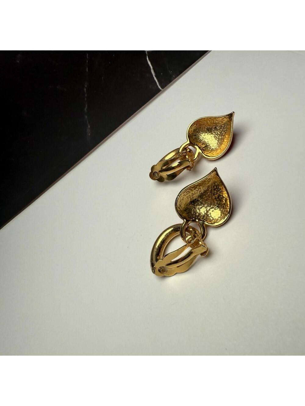 Edgar Berebi Red Matte Enamel Heart Dangle Hoop Earrings Clip-on Gold Tone - Picture 8 of 12